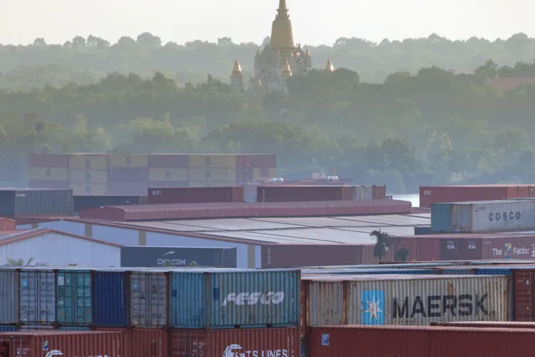 Supply Chain & Logistics
